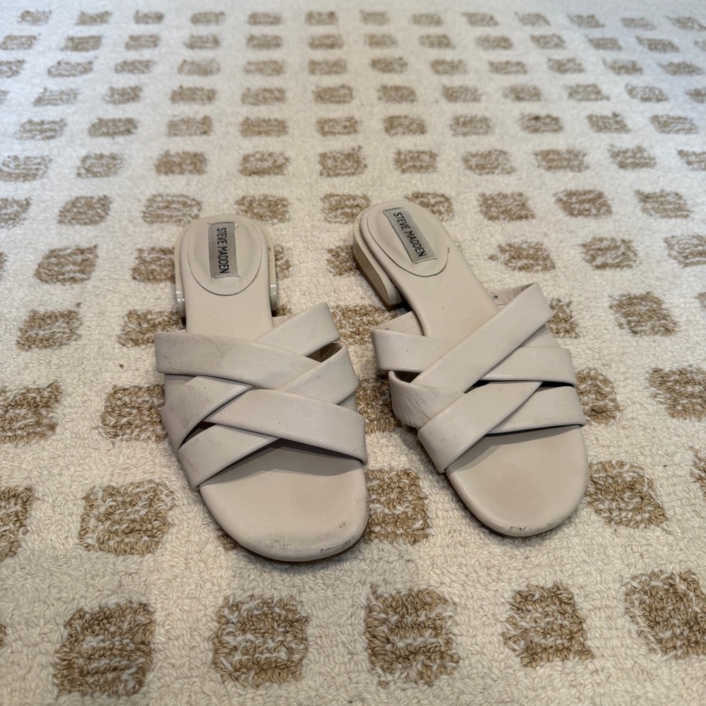 Steve Madden Women's Cream Crisscross Sandals